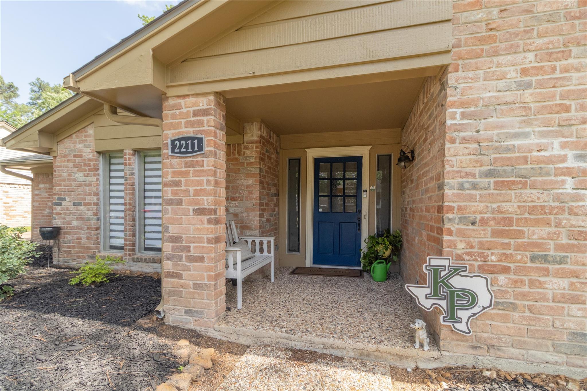 2211 River Falls Drive