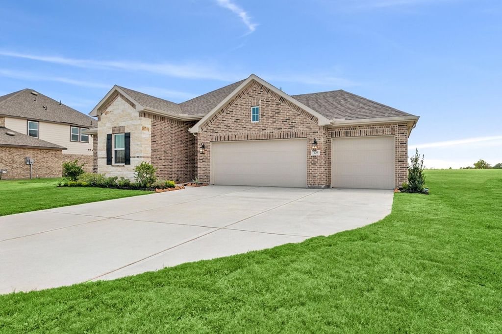 Photo of 305 Boulden Court, Sealy, TX 77474 (MLS # 21491002)
