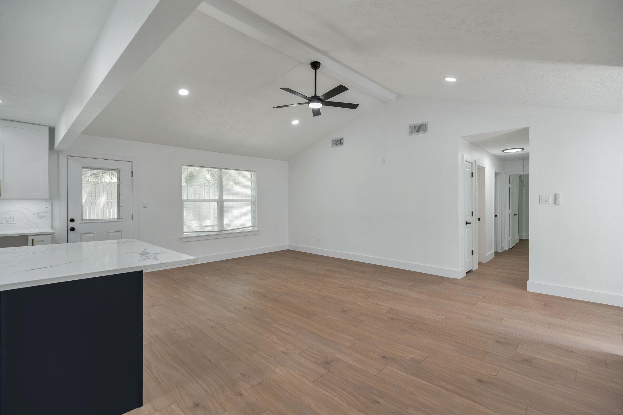 1615 Sleepy Hollow Drive