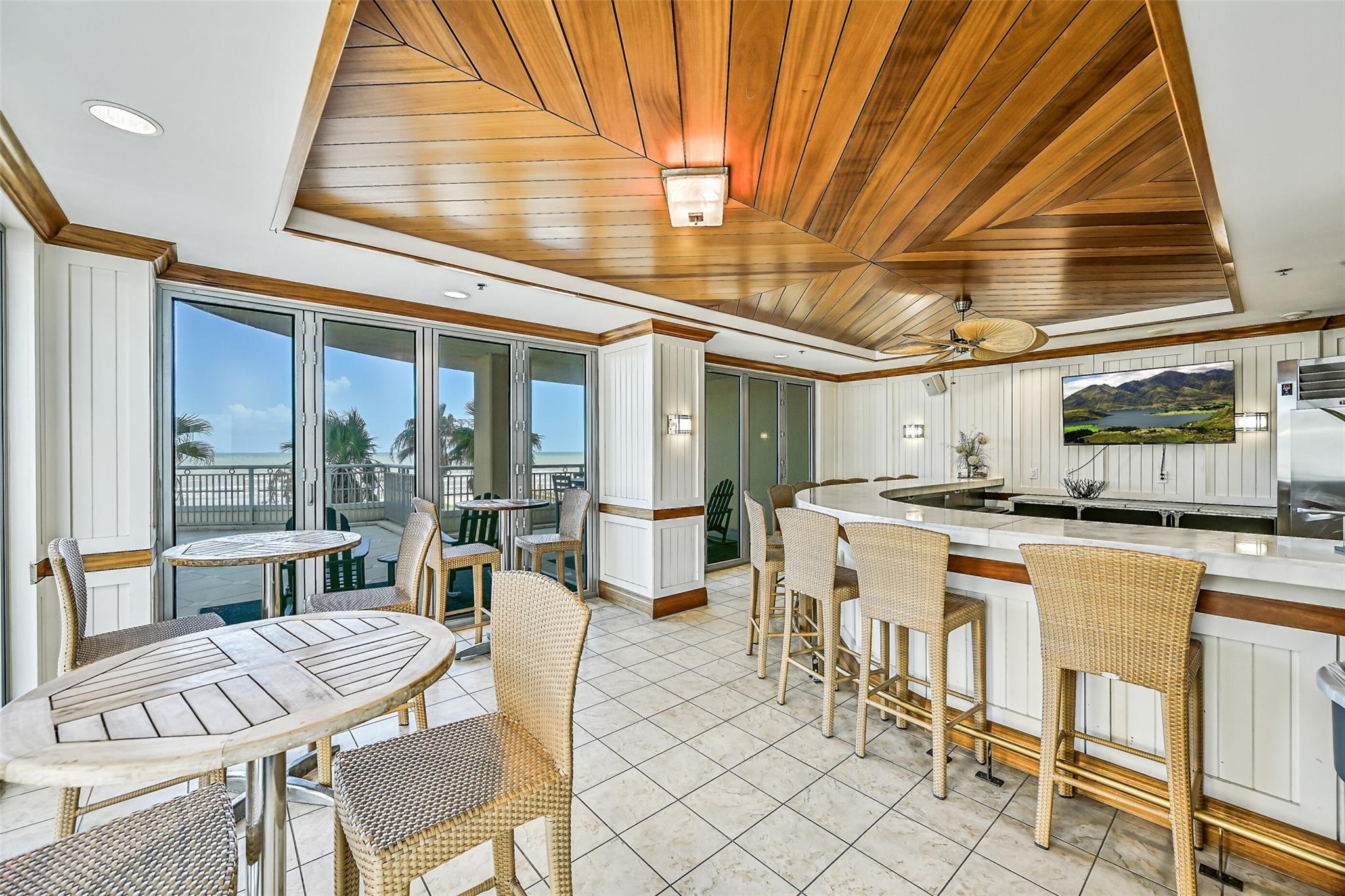 Galveston, Texas, 77550, United States, 3 Bedrooms Bedrooms, ,4 BathroomsBathrooms,Residential,Active,2035562