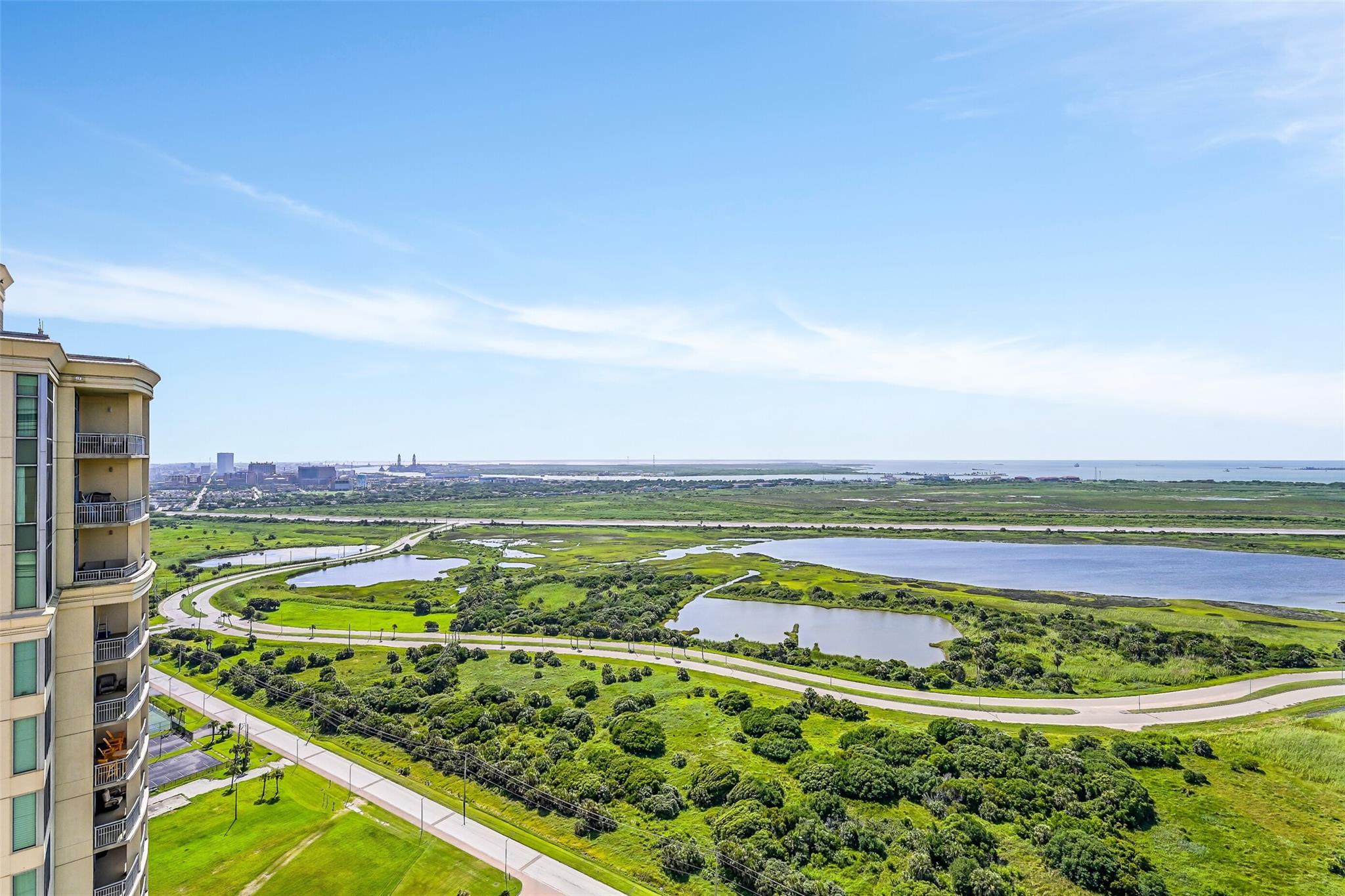 Galveston, Texas, 77550, United States, 3 Bedrooms Bedrooms, ,4 BathroomsBathrooms,Residential,Active,2035562