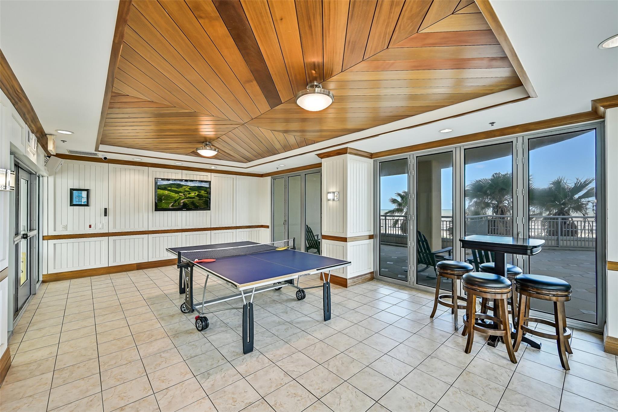 Galveston, Texas, 77550, United States, 3 Bedrooms Bedrooms, ,4 BathroomsBathrooms,Residential,Active,2035562