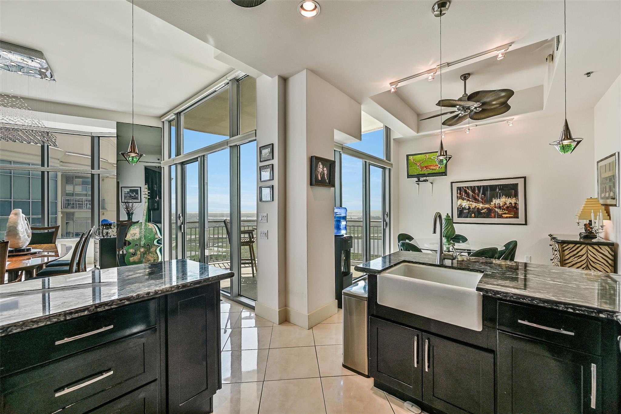 Galveston, Texas, 77550, United States, 3 Bedrooms Bedrooms, ,4 BathroomsBathrooms,Residential,Active,2035562