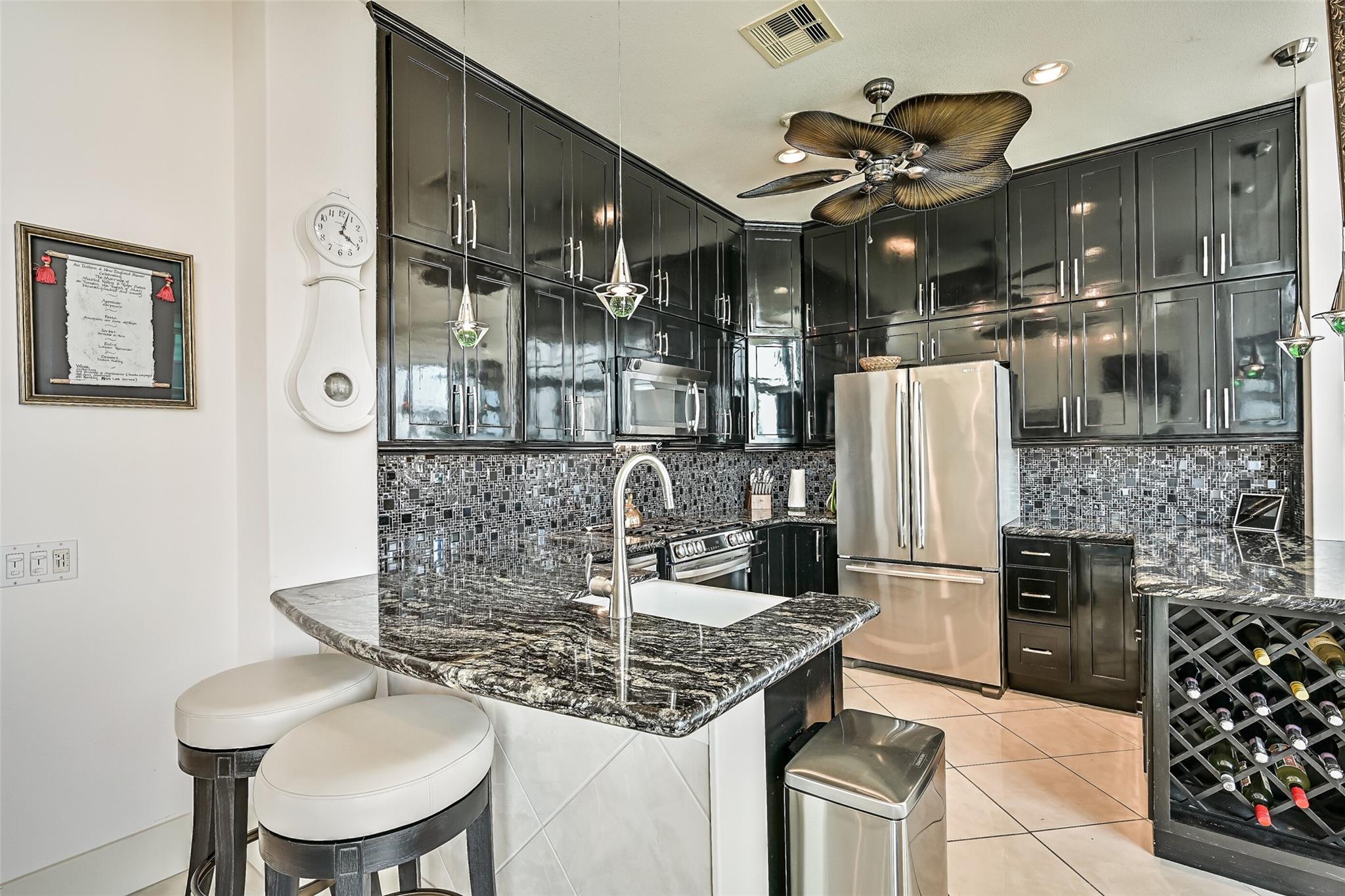 Galveston, Texas, 77550, United States, 3 Bedrooms Bedrooms, ,4 BathroomsBathrooms,Residential,Active,2035562