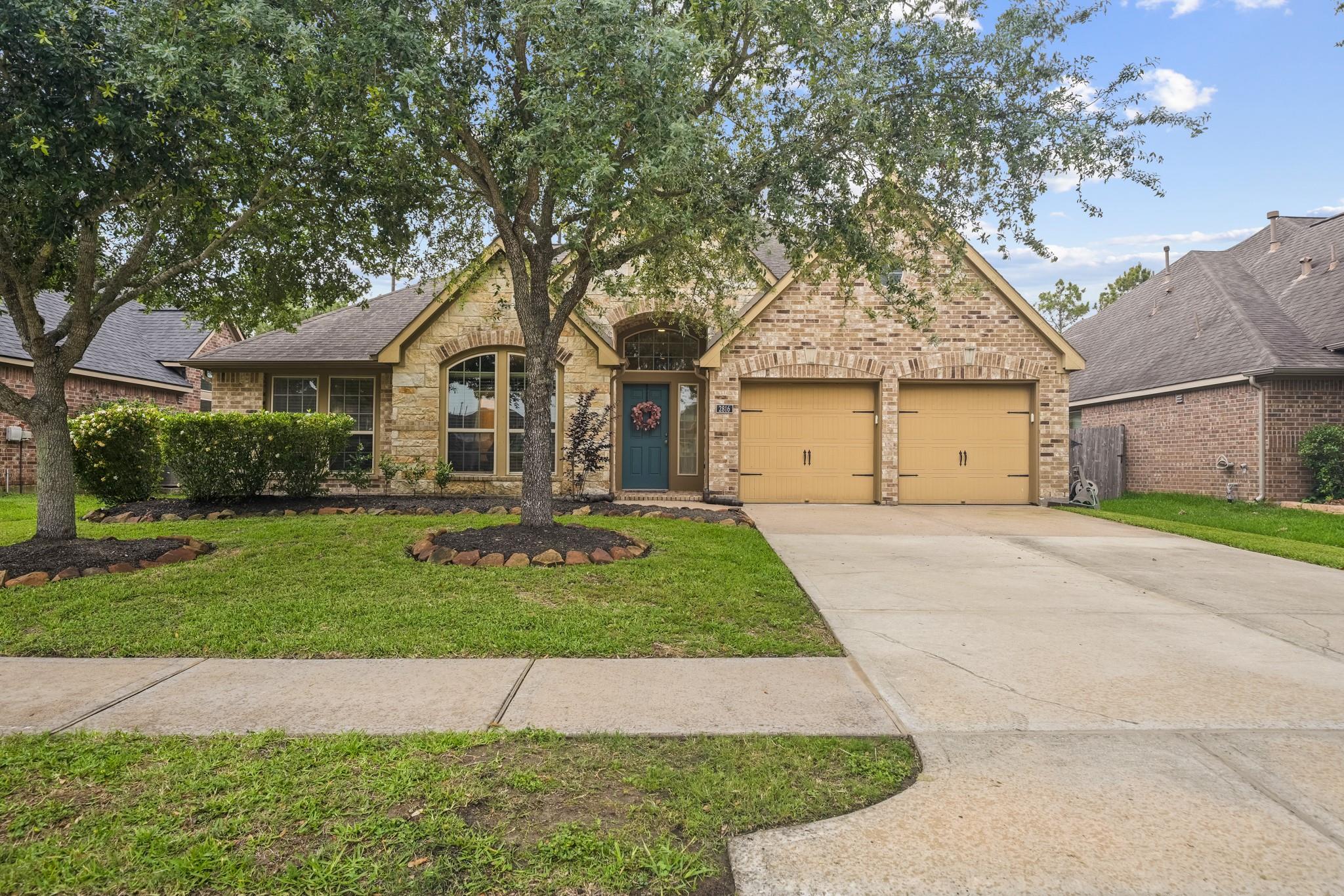2816 Leafwood Lane