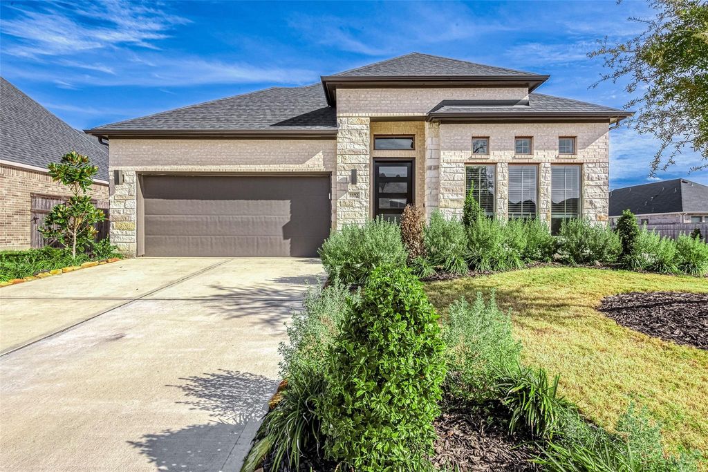 Photo of 4602 Ana Ridge Lane, Fulshear, TX 77441 (MLS # 83659091)