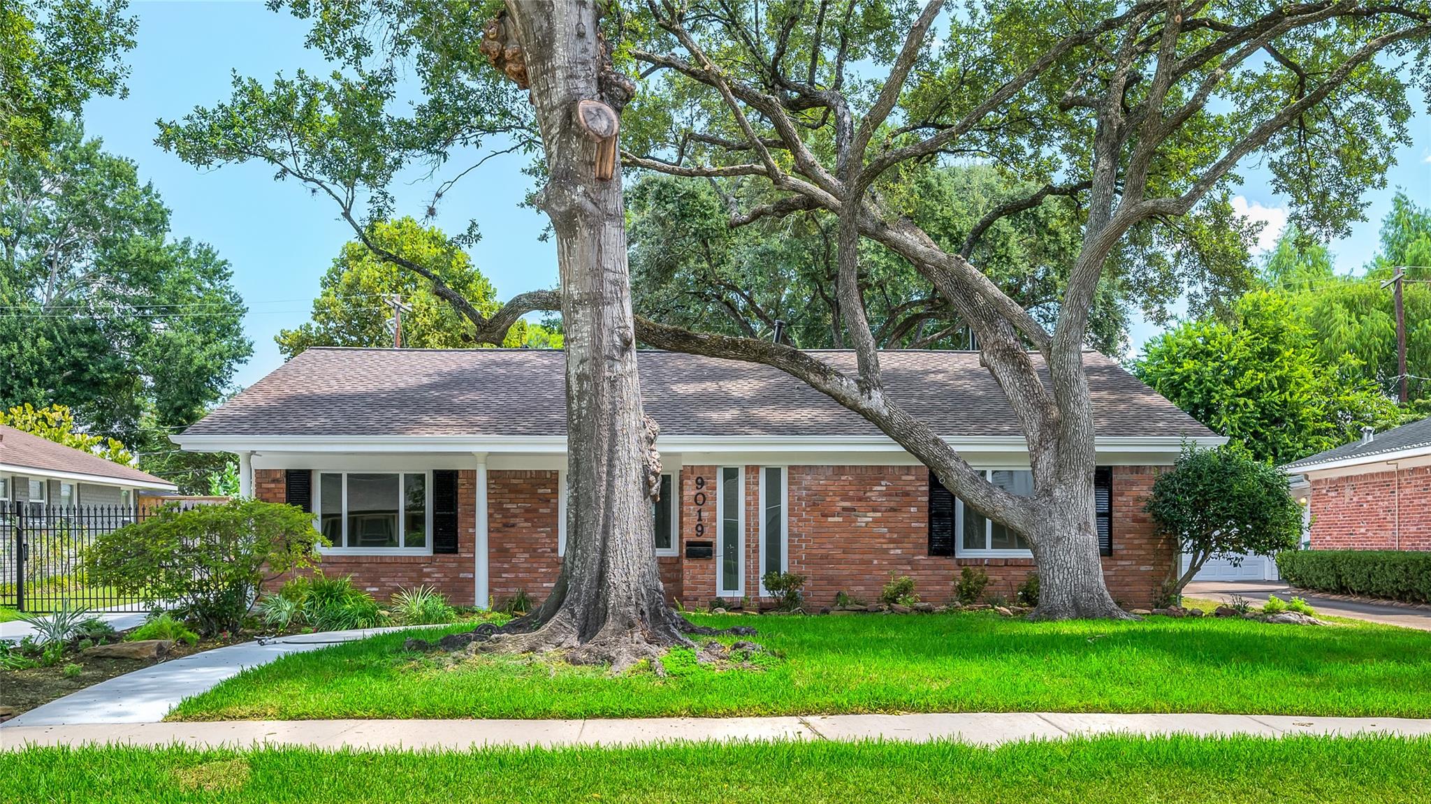 9019 Kapri Lane
