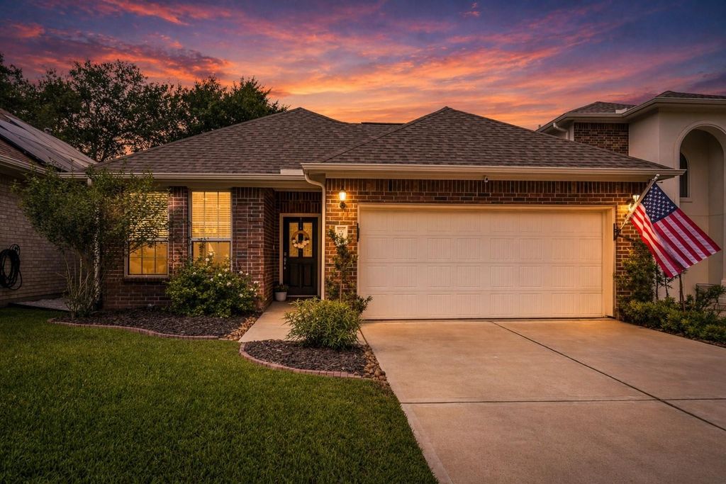 Photo of 2923 Whitman Drive, Montgomery, TX 77356 (MLS # 458170)