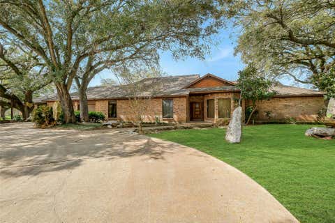 Homes For Sale - 5400 Mimosa Lane<br/> Richmond, TX 77406