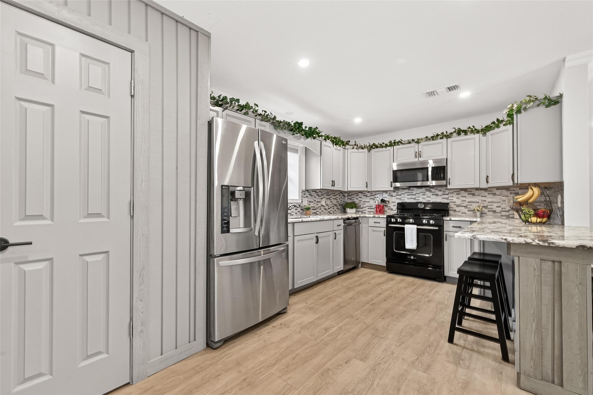 2012 White Oak Drive