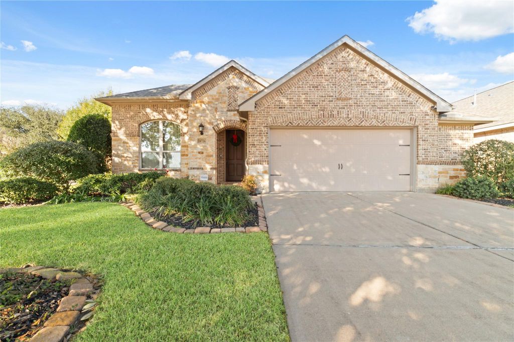 Photo of 16726 Aliana Lakes Court, Richmond, TX 77407 (MLS # 13407837)