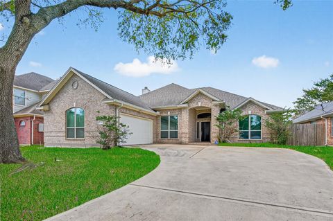 Photo of 12426 Shadycrest Drive, Houston, TX 77082 (MLS # 92262596)