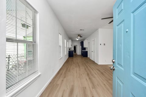 Tiny photo for 7045 Avenue E, Houston, TX 77011 (MLS # 95052431)