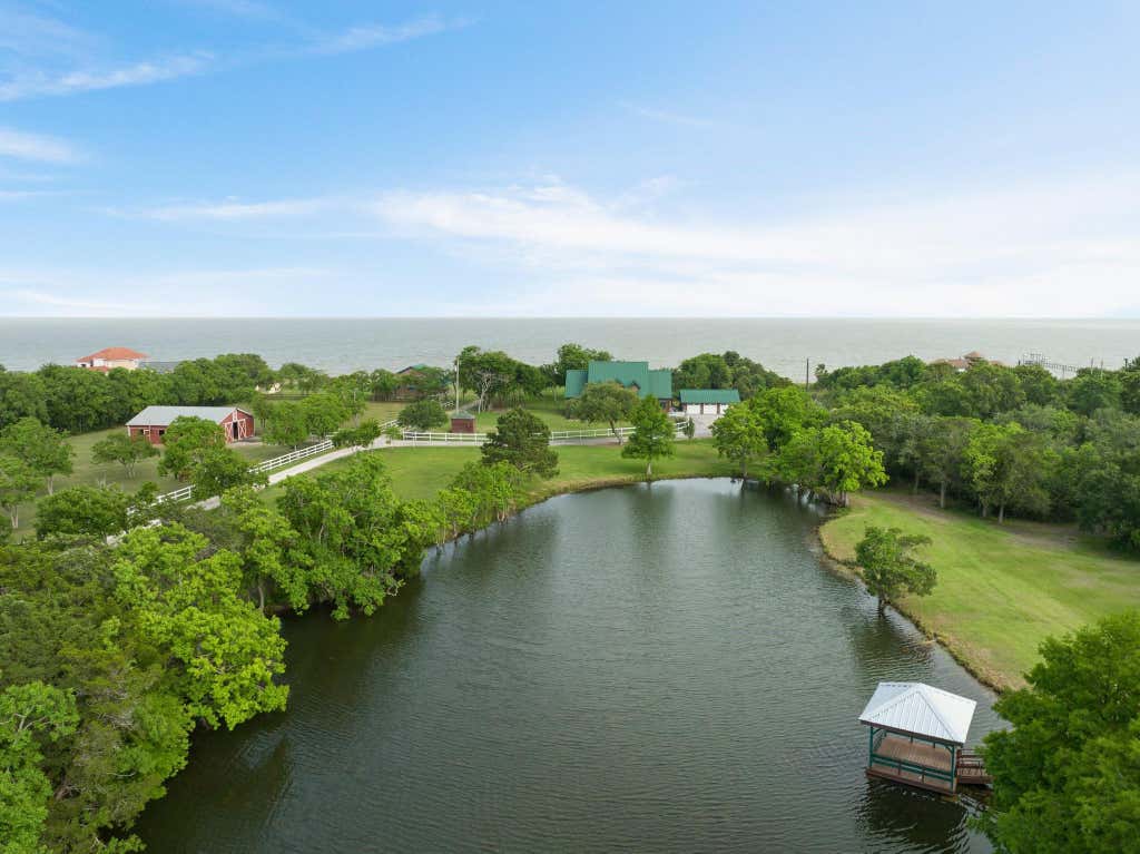 Photo of 8226 Fm 2354, Beach City, TX 77523 (MLS # 93465729)