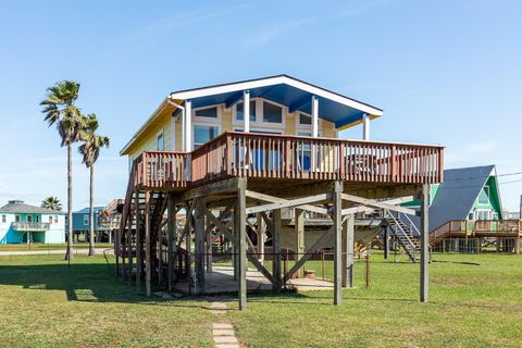 Photo of 819 Sea Shell Drive, Surfside Beach, TX 77541 (MLS # 70401562)
