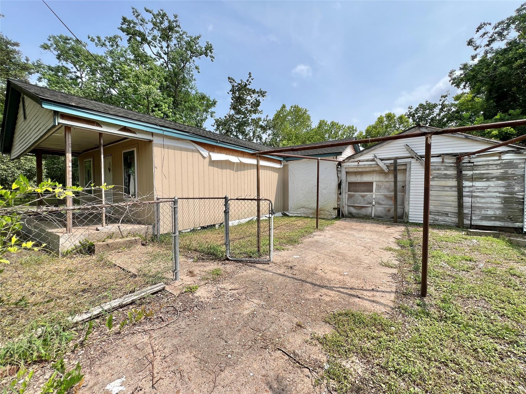 15119 Highway 6