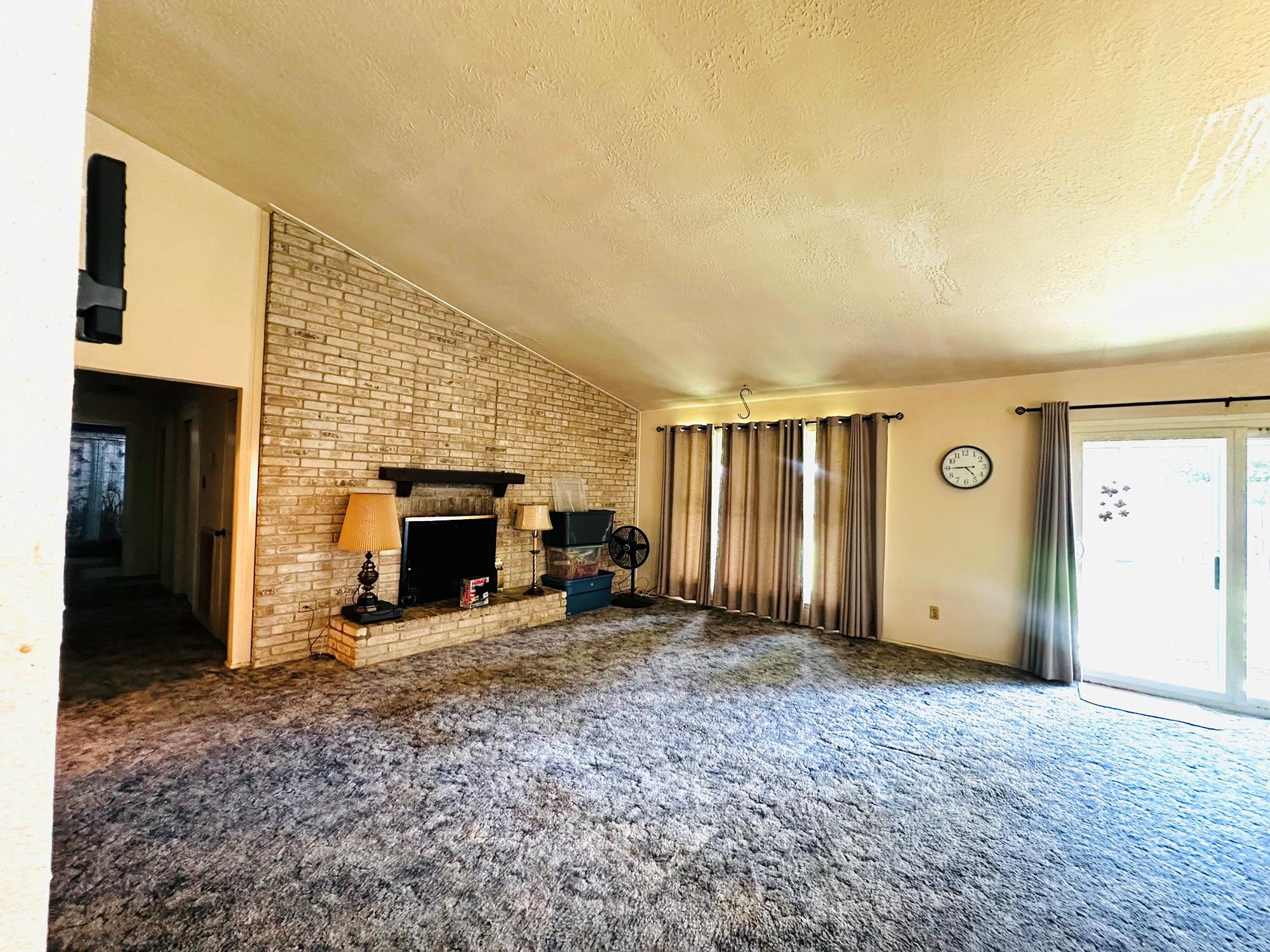 16807 Blackhawk Boulevard