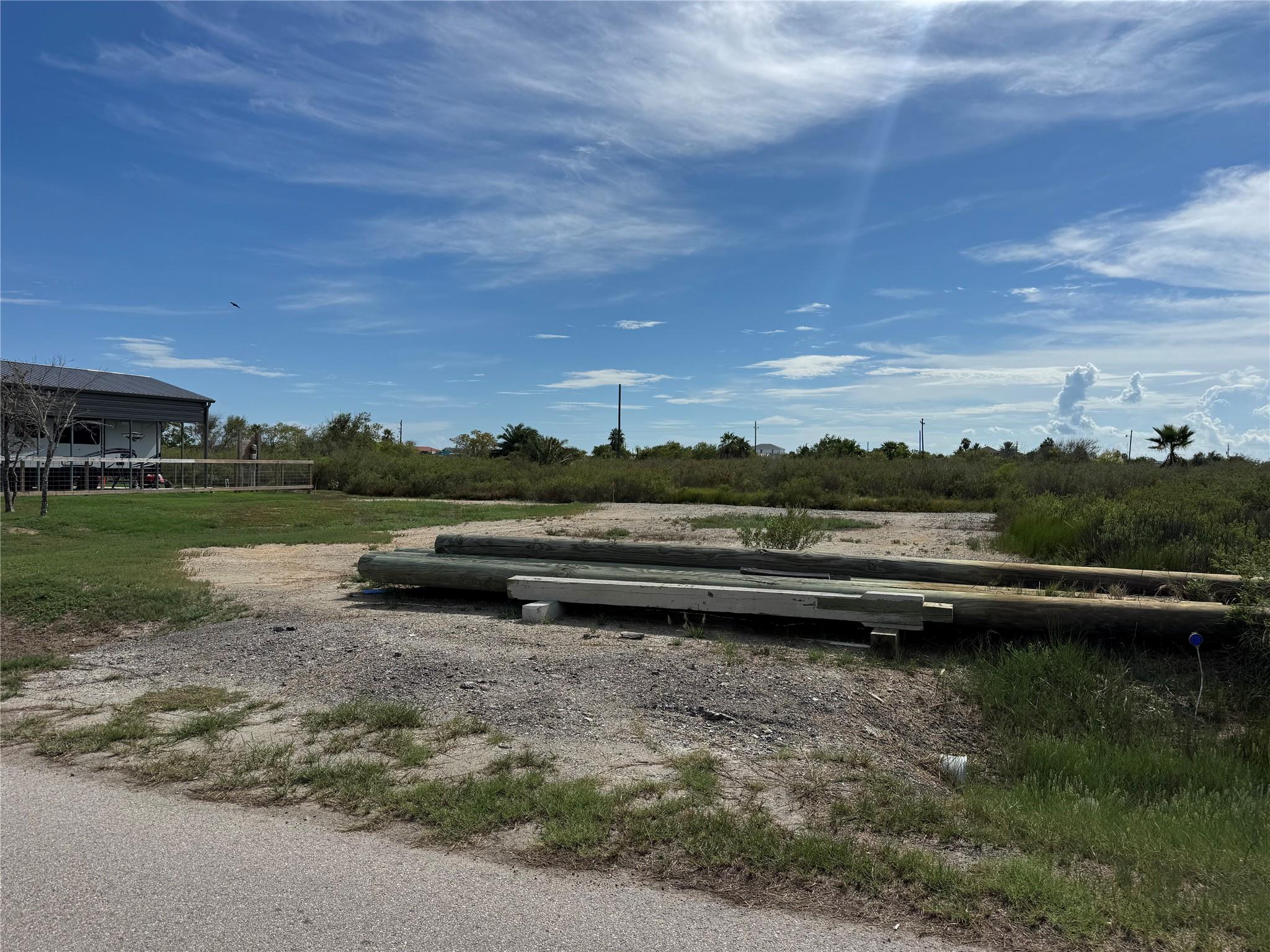 1205 W Canal
