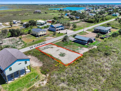 Photo of 1205 W Canal, Crystal Beach, TX 77650 (MLS # 28336753)