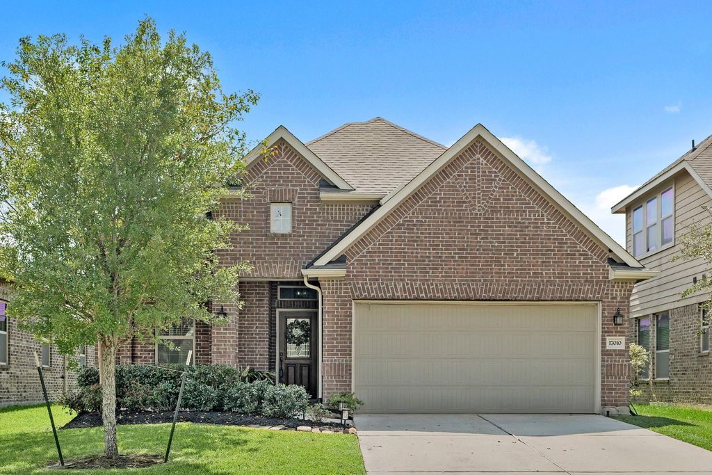 Photo of 17010 Upper Ridge Lane, Humble, TX 77346 (MLS # 93898763)