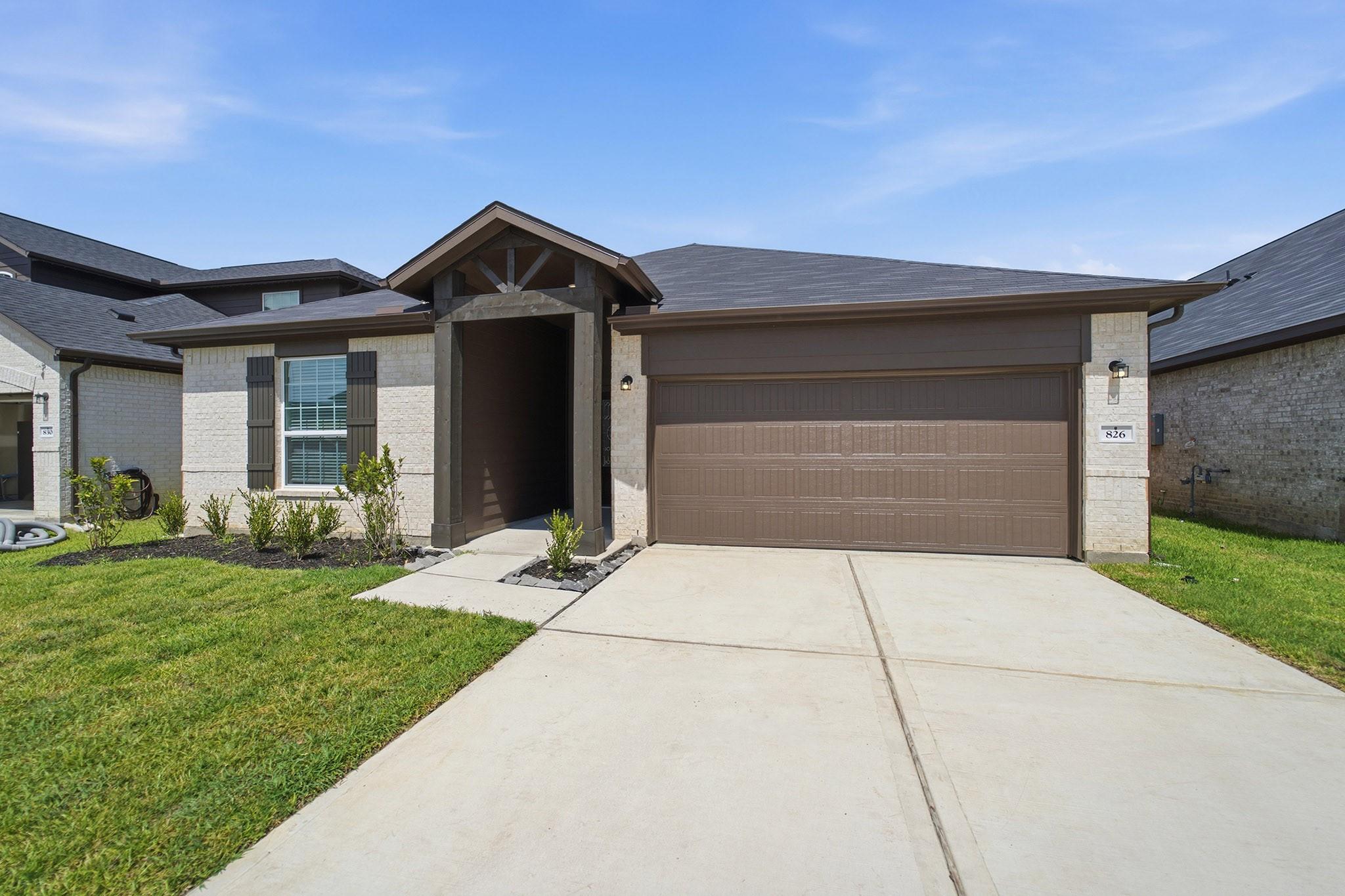826 White Pine Haven Ln