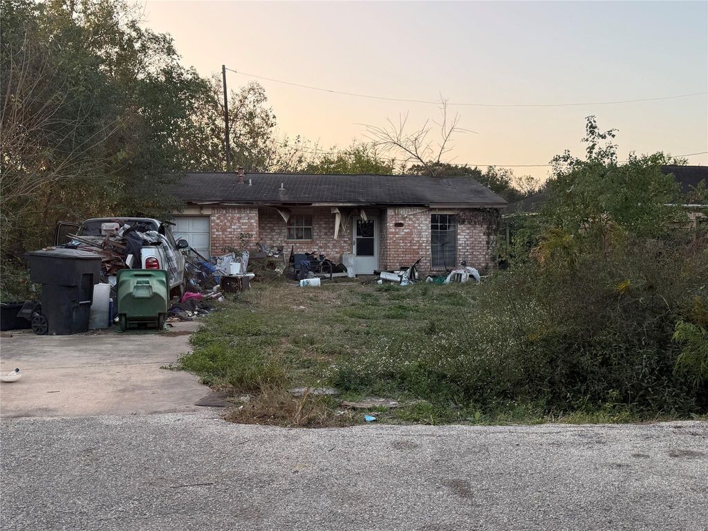 Photo of 0 England, Houston, TX 77021 (MLS # 35930560)
