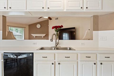 Tiny photo for 2307 Old Oak Lane, Houston, TX 77339 (MLS # 12700033)