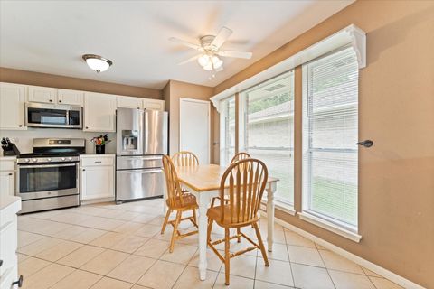 Tiny photo for 2307 Old Oak Lane, Houston, TX 77339 (MLS # 12700033)