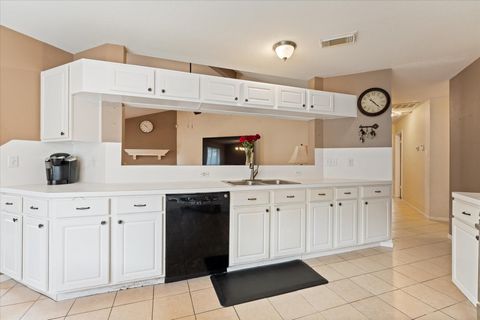 Tiny photo for 2307 Old Oak Lane, Houston, TX 77339 (MLS # 12700033)