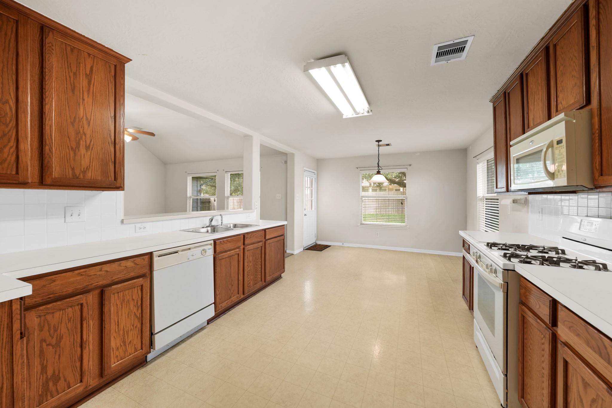 3808 Parry Court