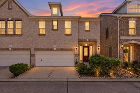 Homes For Sale - 3207 Holly Shores Drive<br/> Houston, TX 77042