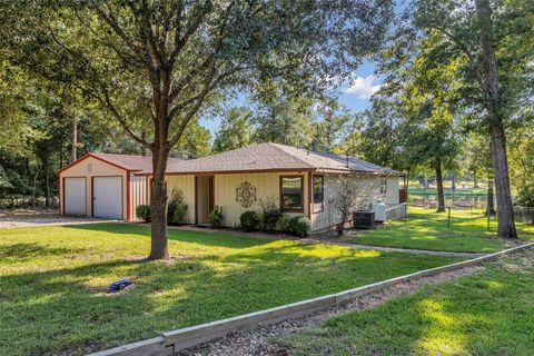 Photo of 119 Memory Lane, Livingston, TX 77351 (MLS # 43971350)