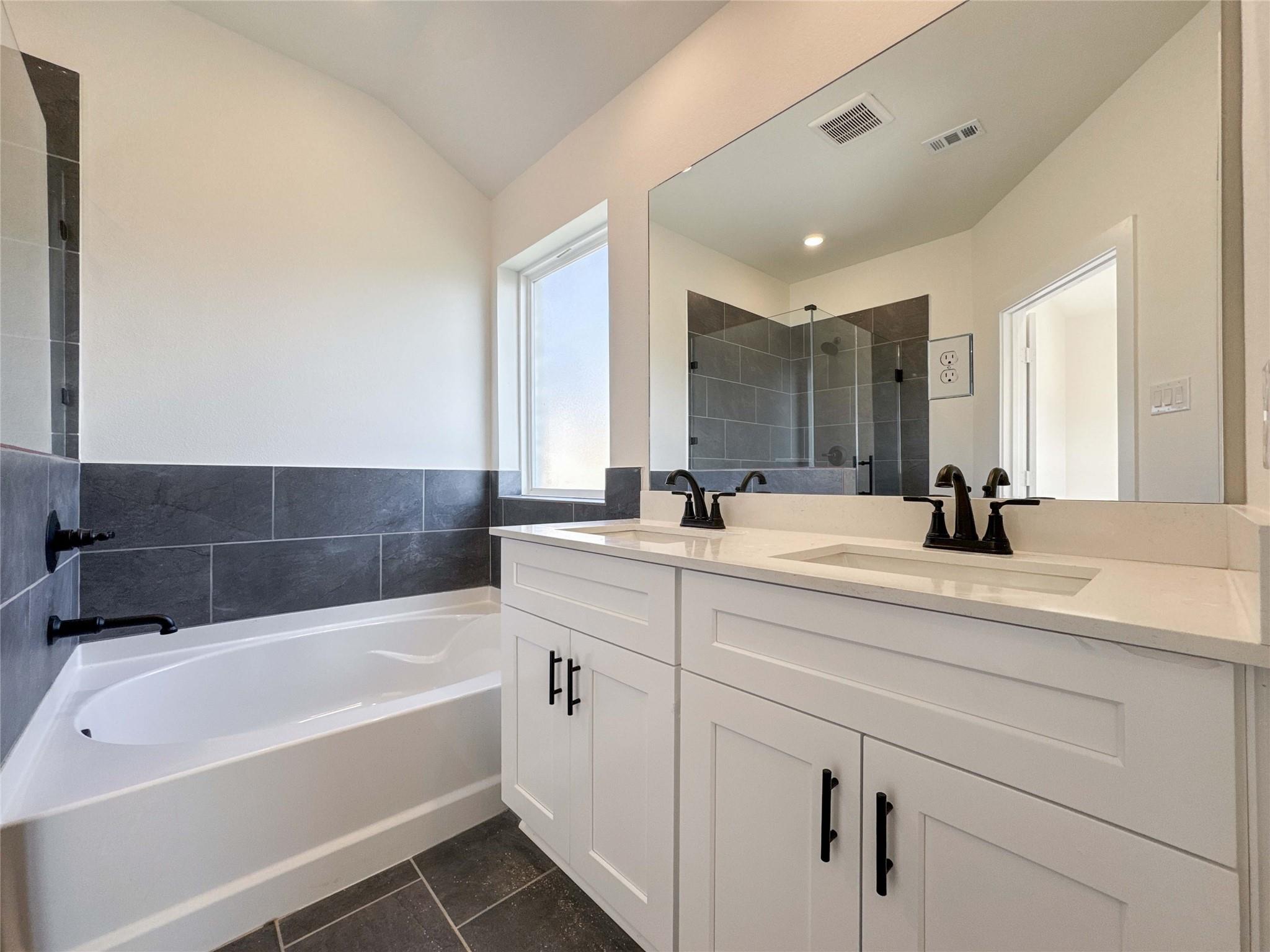 3526 Windmill Palm Dr