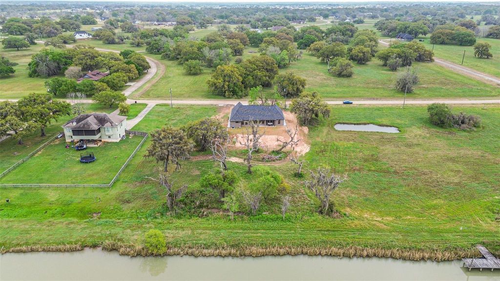 Photo of 250 Pony Trail, Angleton, TX 77515 (MLS # 91905158)