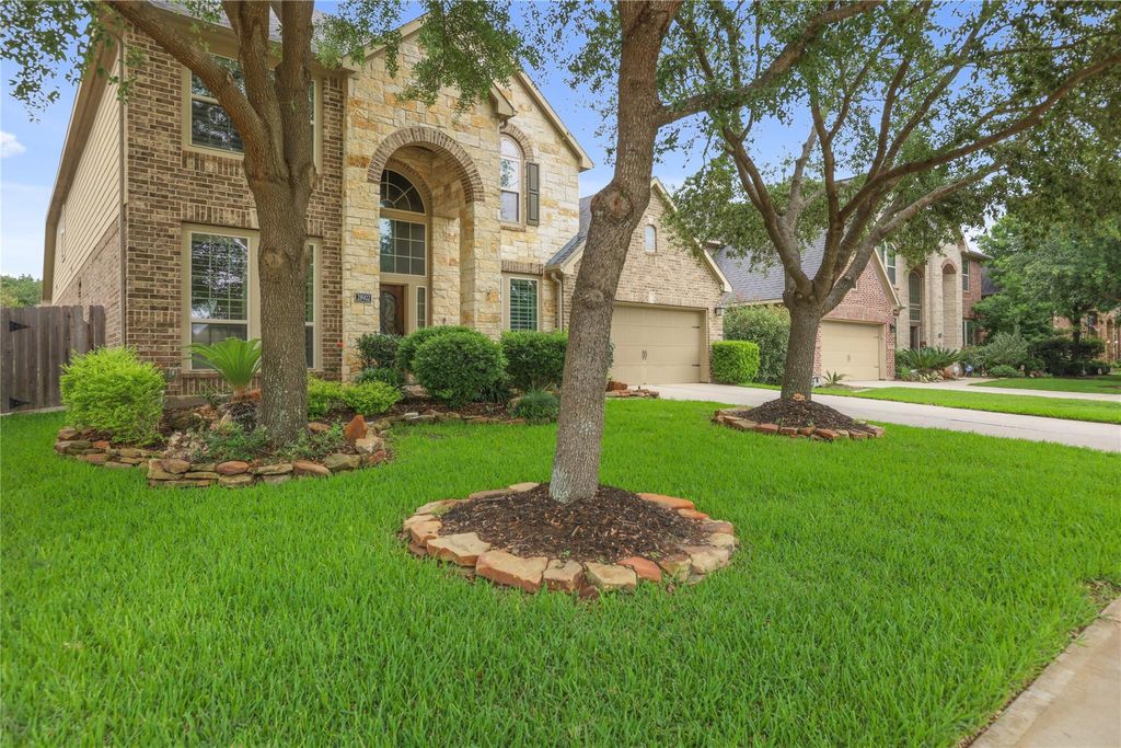 Photo of 28902 Davenport Drive, Katy, TX 77494 (MLS # 80879551)