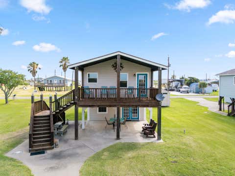 Photo of 124 Seagull, Sargent, TX 77414 (MLS # 63841206)