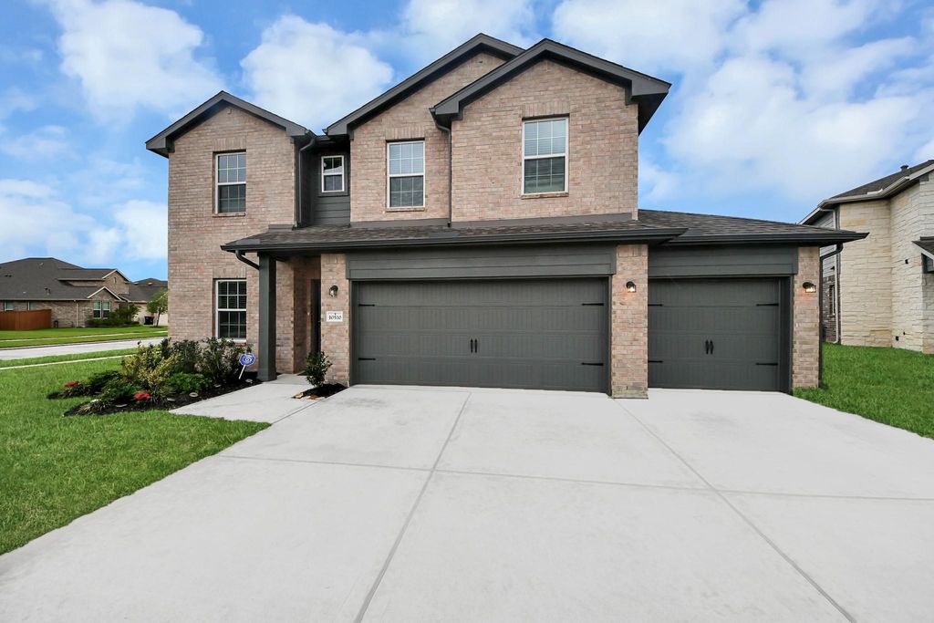 Photo of 10510 Bear Point Court, Rosharon, TX 77583 (MLS # 3475557)