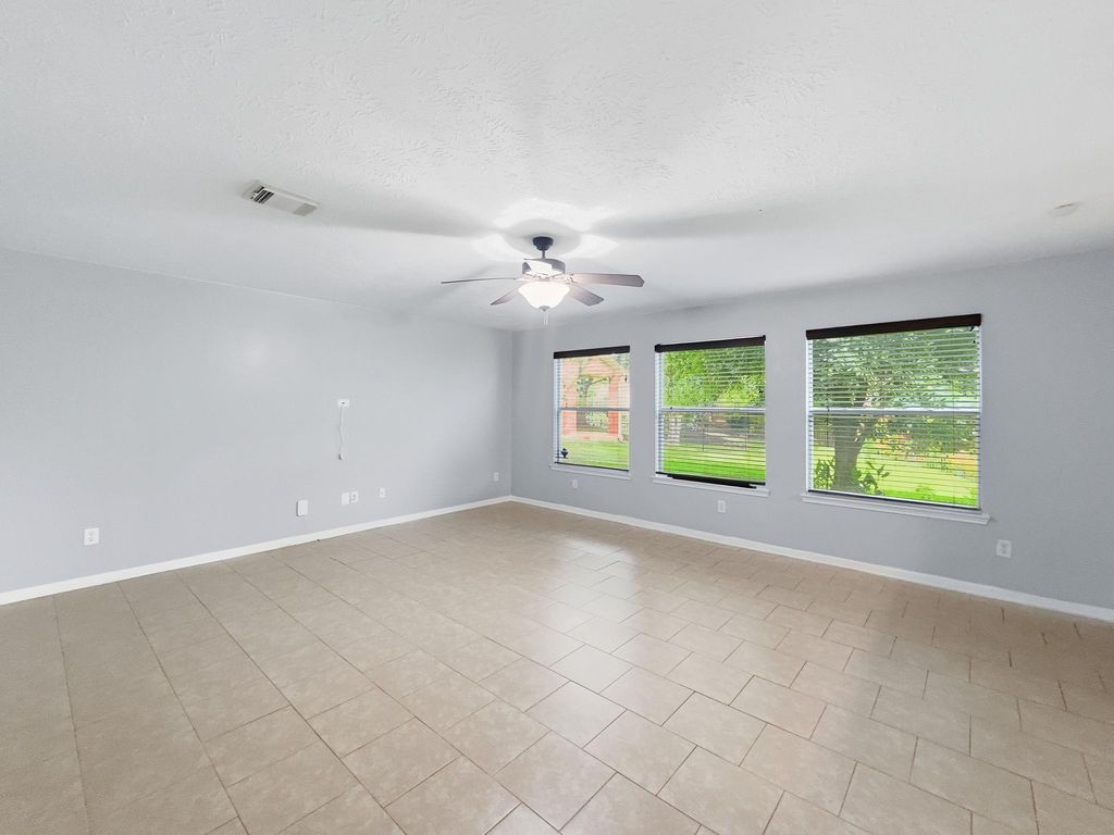Photo of 19010 Hikers Trail Drive, Humble, TX 77346 (MLS # 33096779)