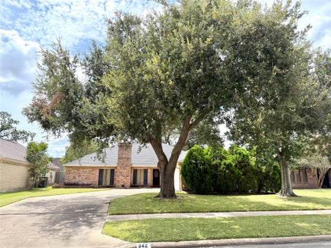Photo of 842 Rolling Mill Dr Dr, Sugar Land, TX 77498 (MLS # 10012541)