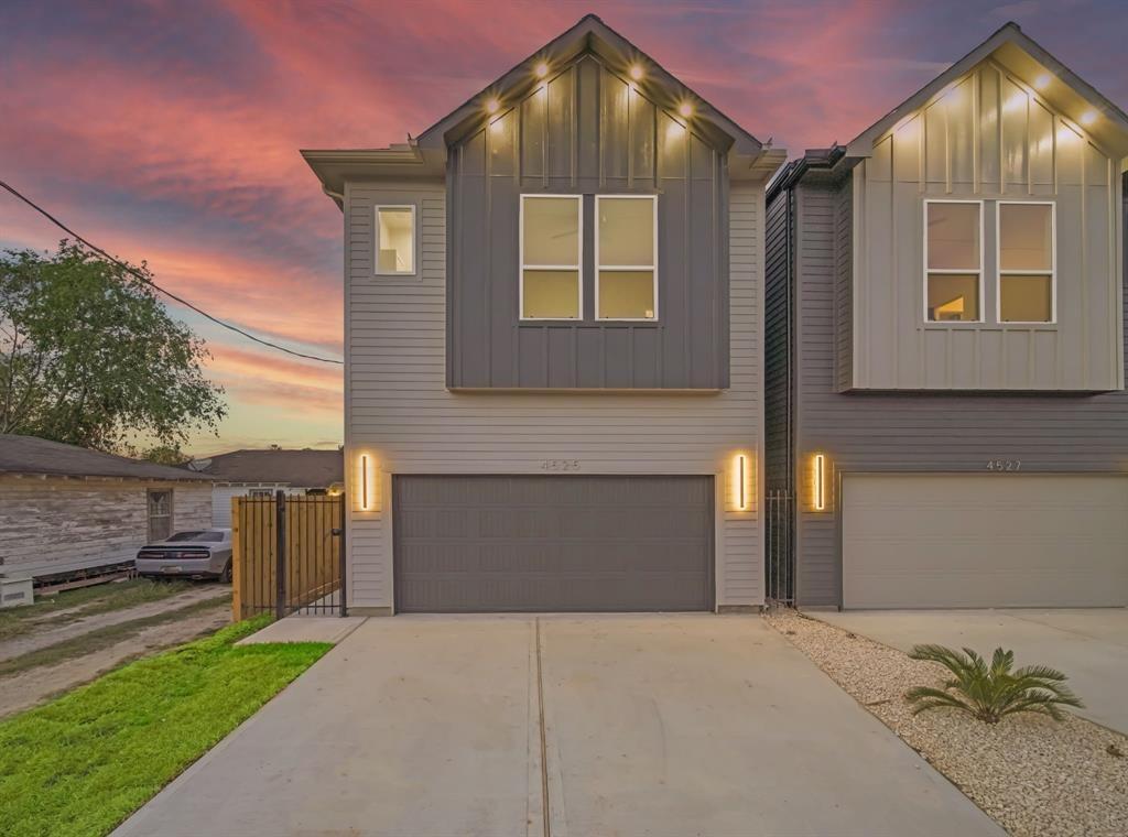 Photo of 4525 Davenport Street, Houston, TX 77051 (MLS # 33180510)