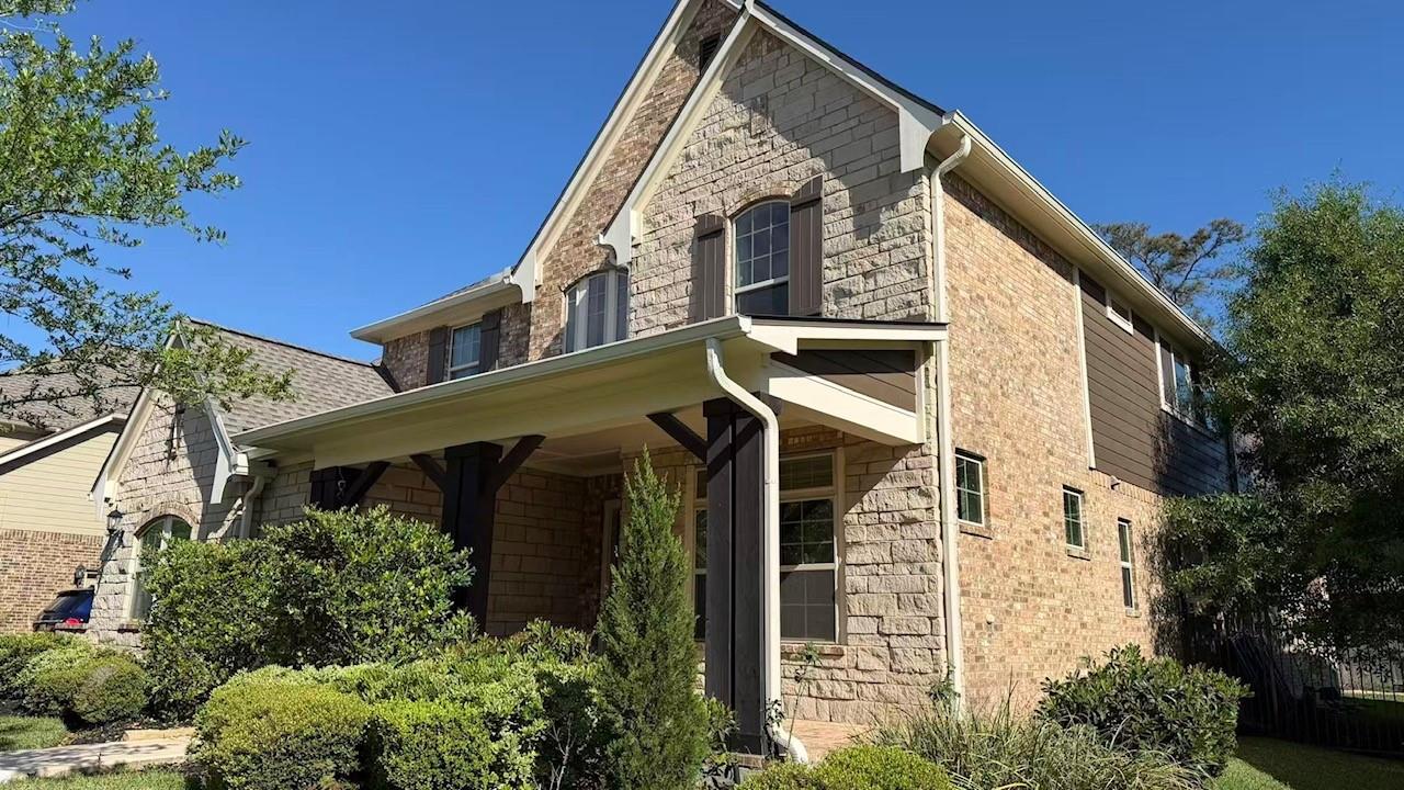 6806 Auburn Sands Drive