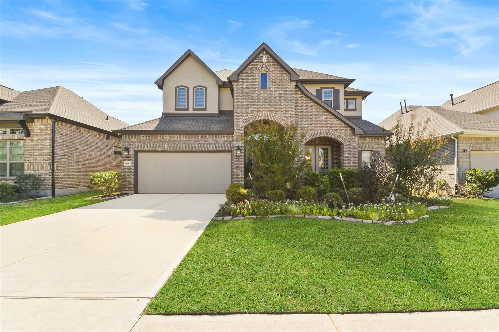 4582 Silver Moon Drive