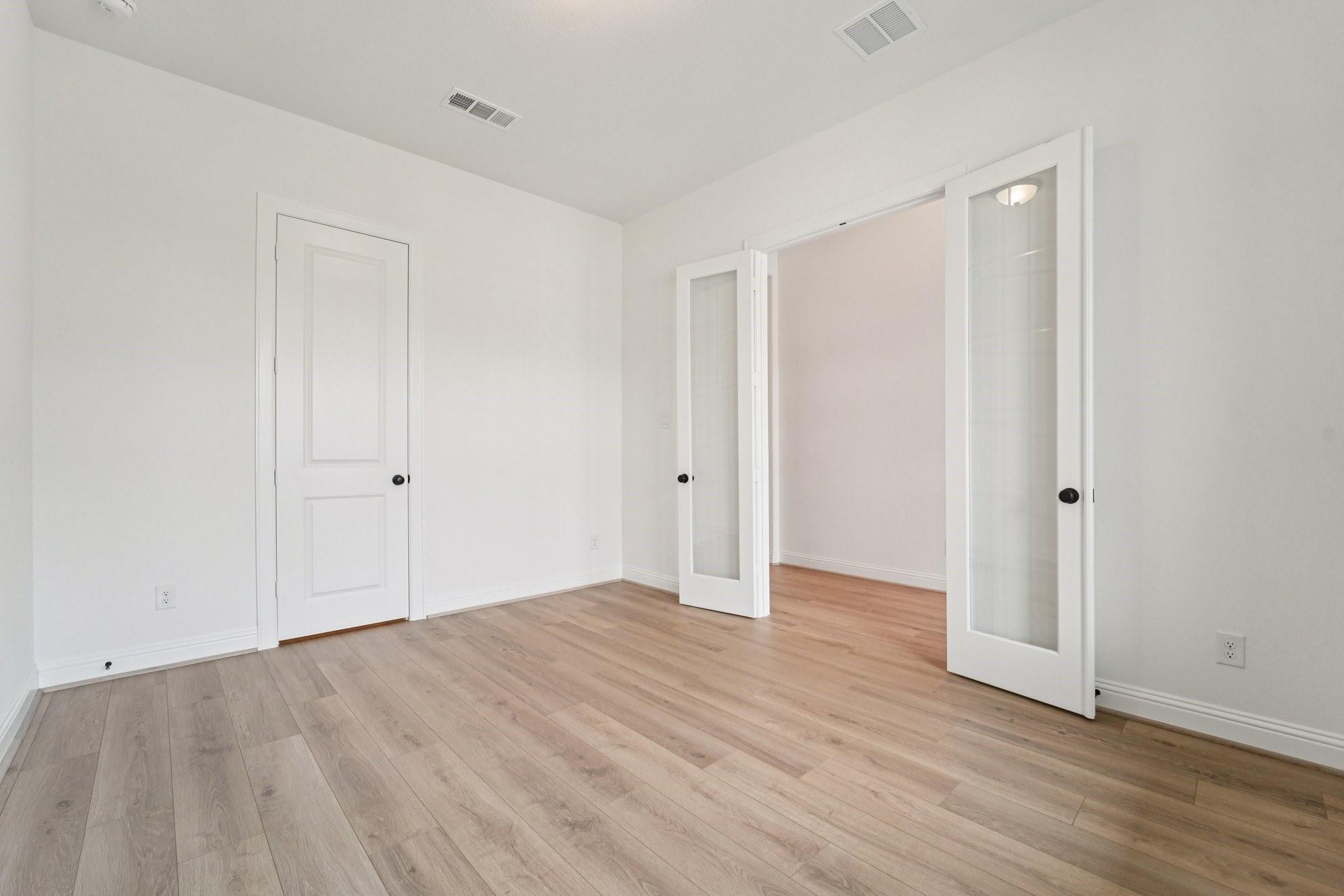 9906 Hunters Run Drive
