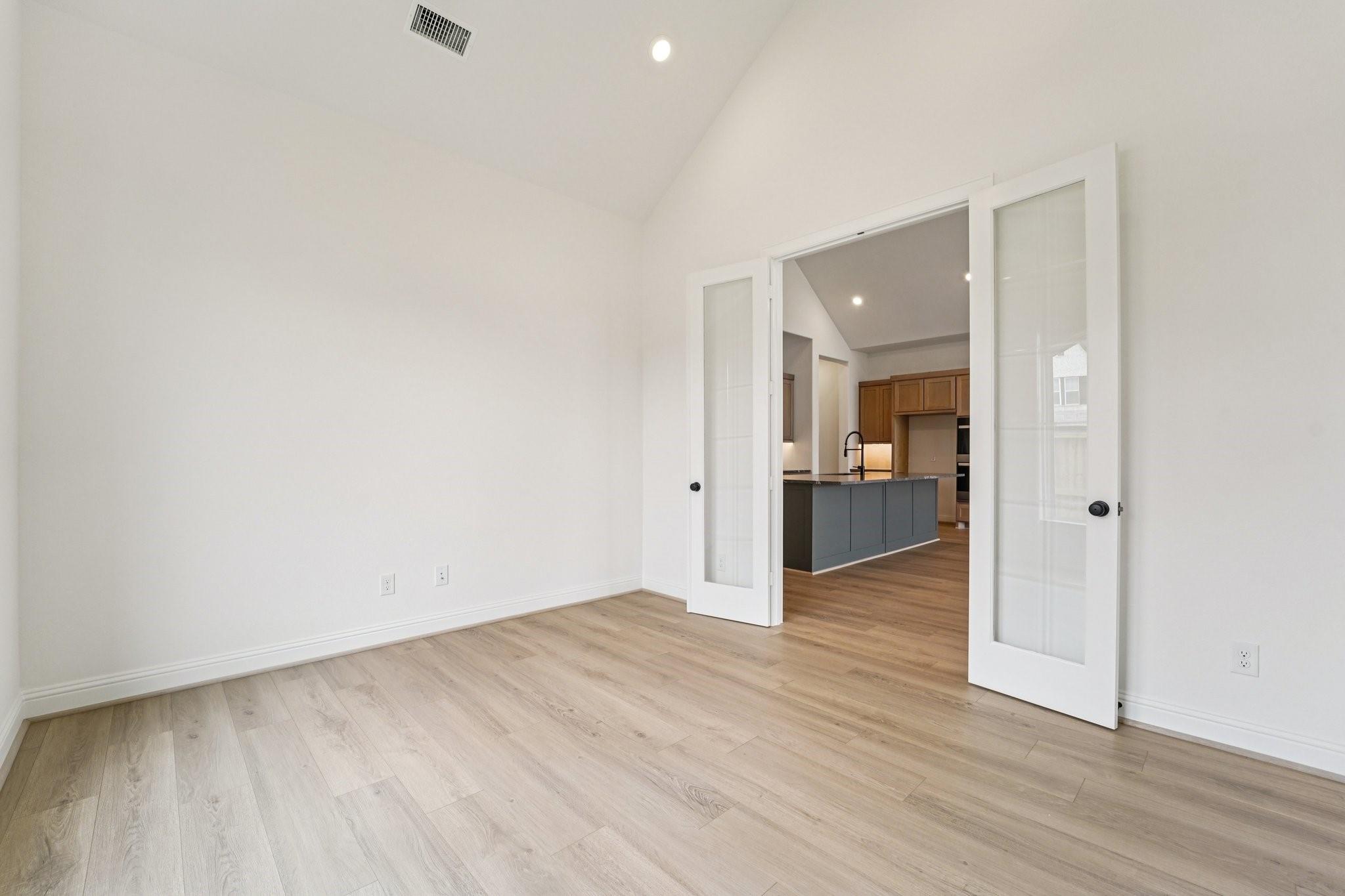 9906 Hunters Run Drive