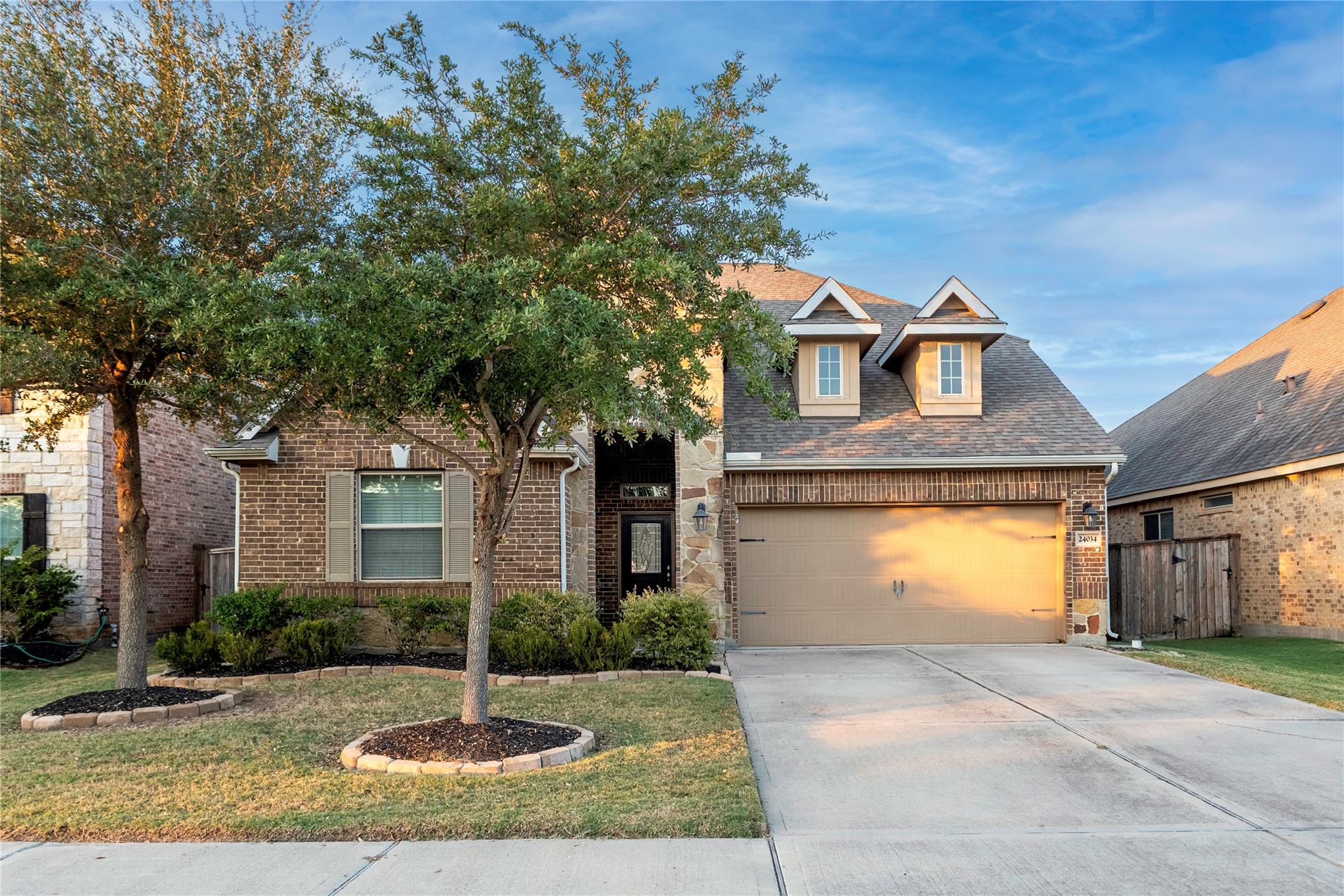 24034 Amaranto Lane