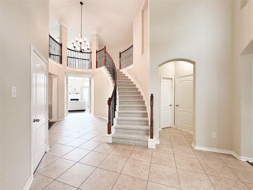 Photo of 6118 Coastal Grove Ln LN, Katy, TX 77494 (MLS # 85867545)