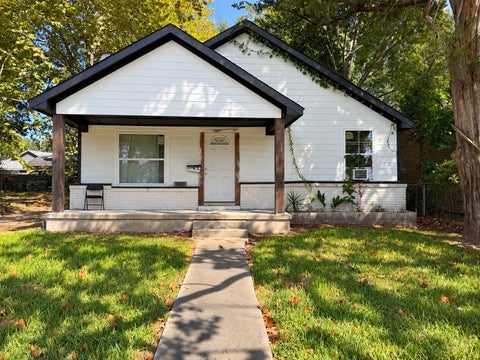 Photo of 2411 Beaumont Avenue, Liberty, TX 77575 (MLS # 40453851)