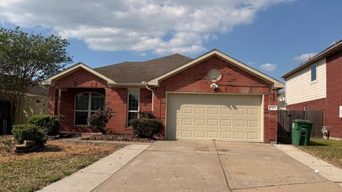 Photo of 13111 Leader Trail, Houston, TX 77072 (MLS # 94667601)