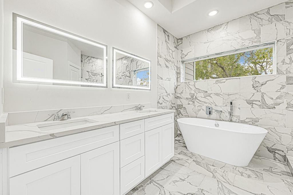 Photo of 4013 Saint Augustine Street, Houston, TX 77021 (MLS # 23484444)