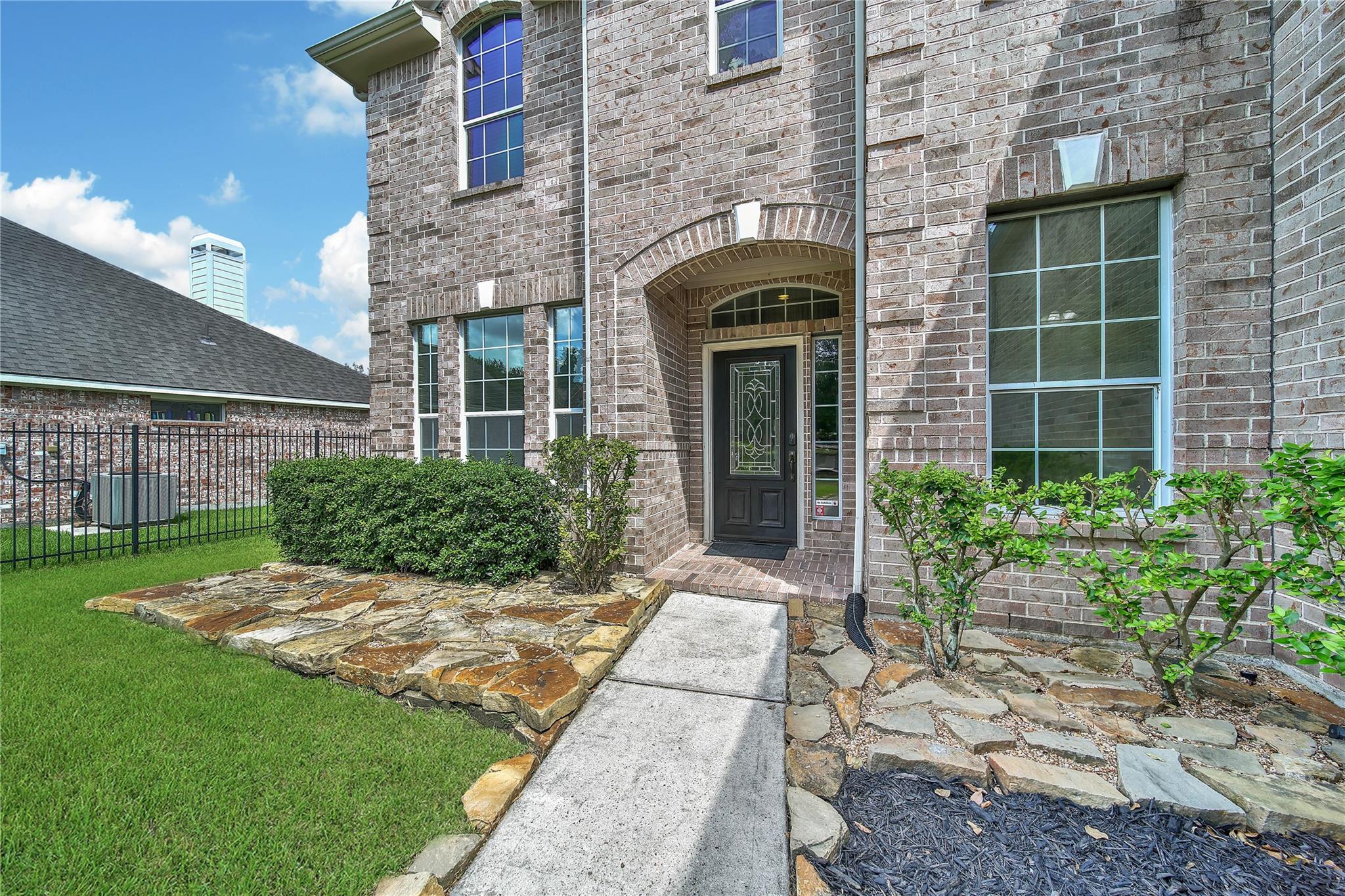 6 Loxanhachee Place